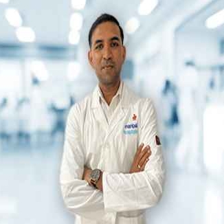 Dr Naveen Kumar Naik - Ophthalmologist